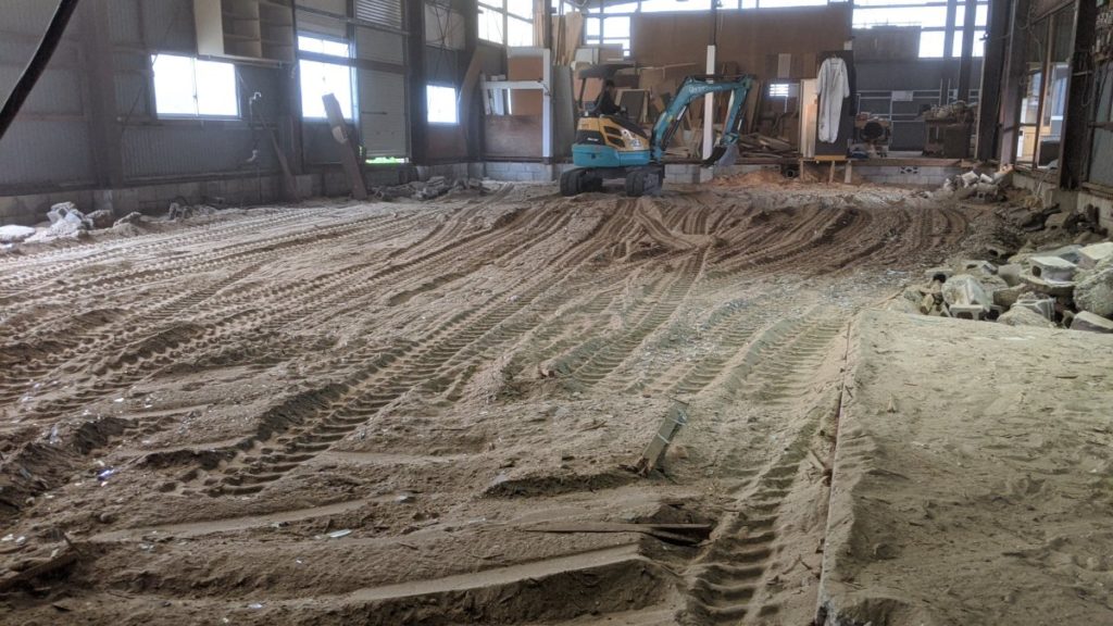 Kamisu replacing floor